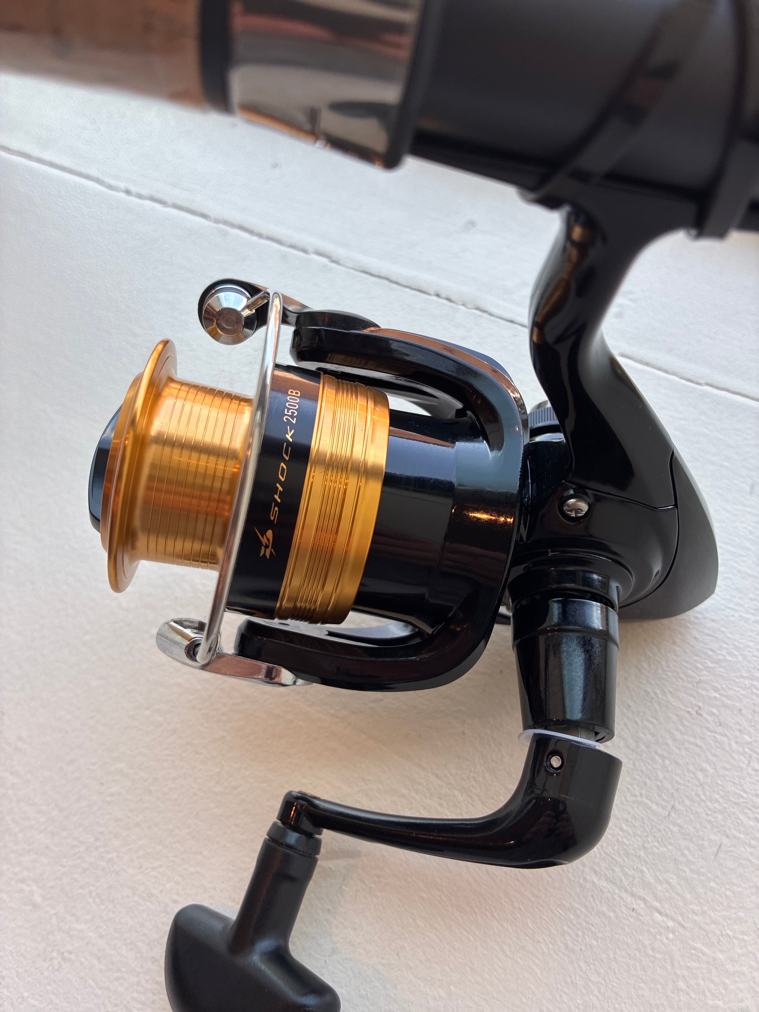 Daiwa Cmb D-Shock K2B Spin 6' 6'' 2pc M 1B 5.3:1 8/170