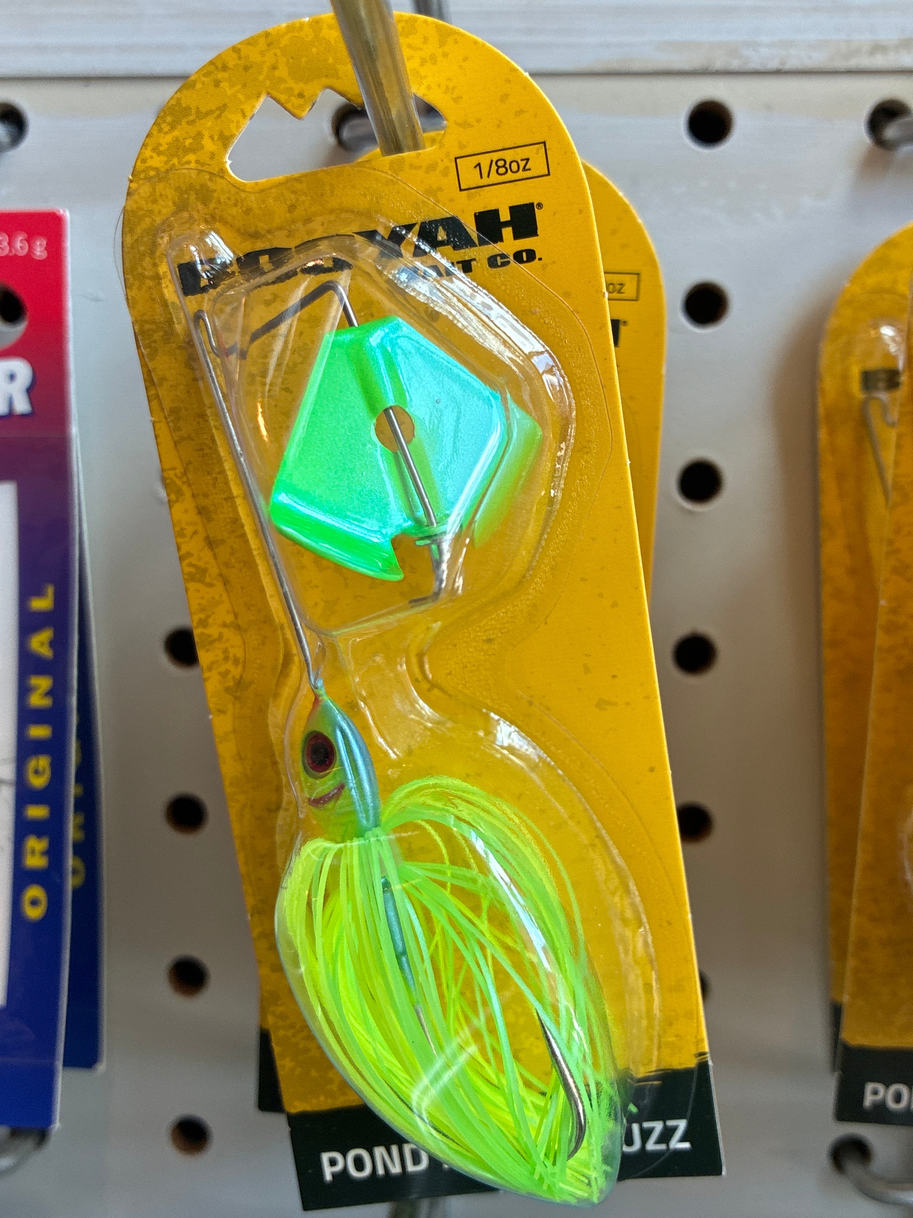 Booyah Pond Magic Buzz 1/8oz Limetruse