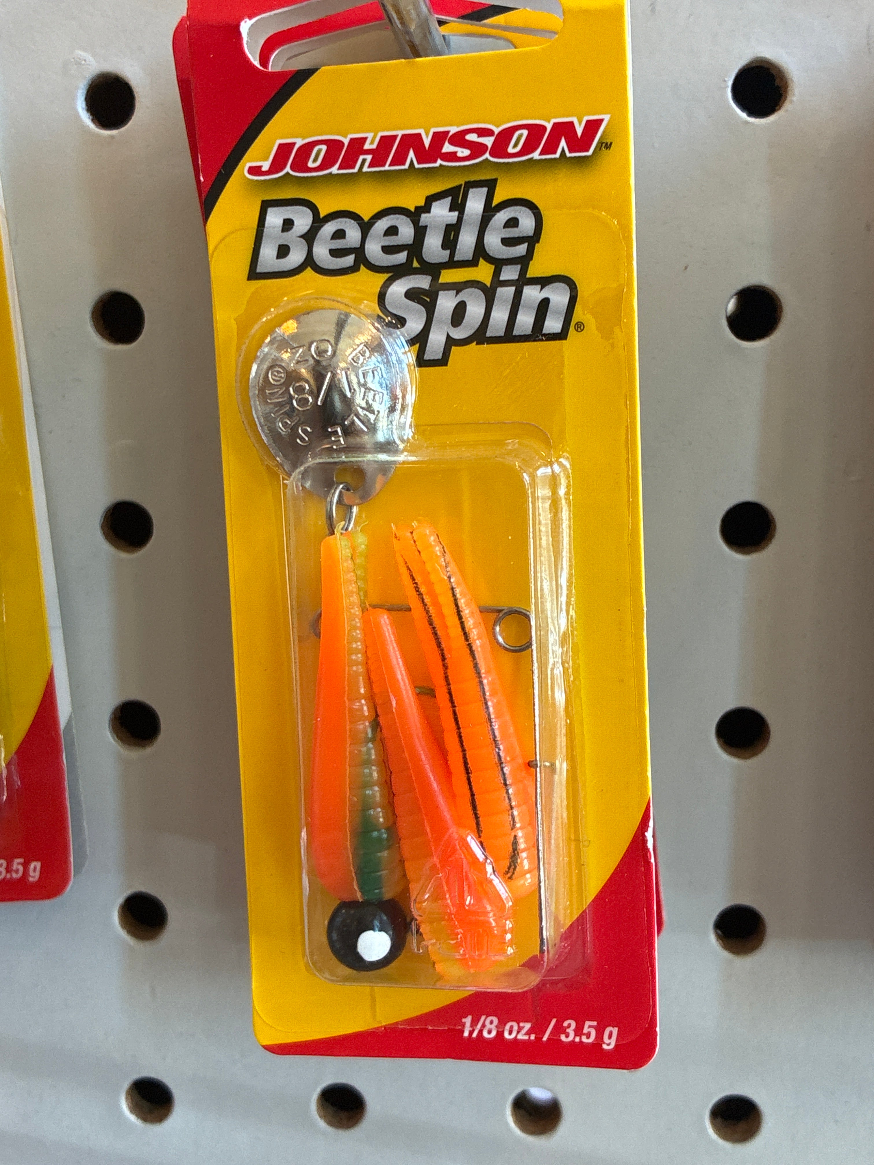 Johnson Beetle Spin 1/8oz 1.5'':Nkl Blk/Cht/Org
